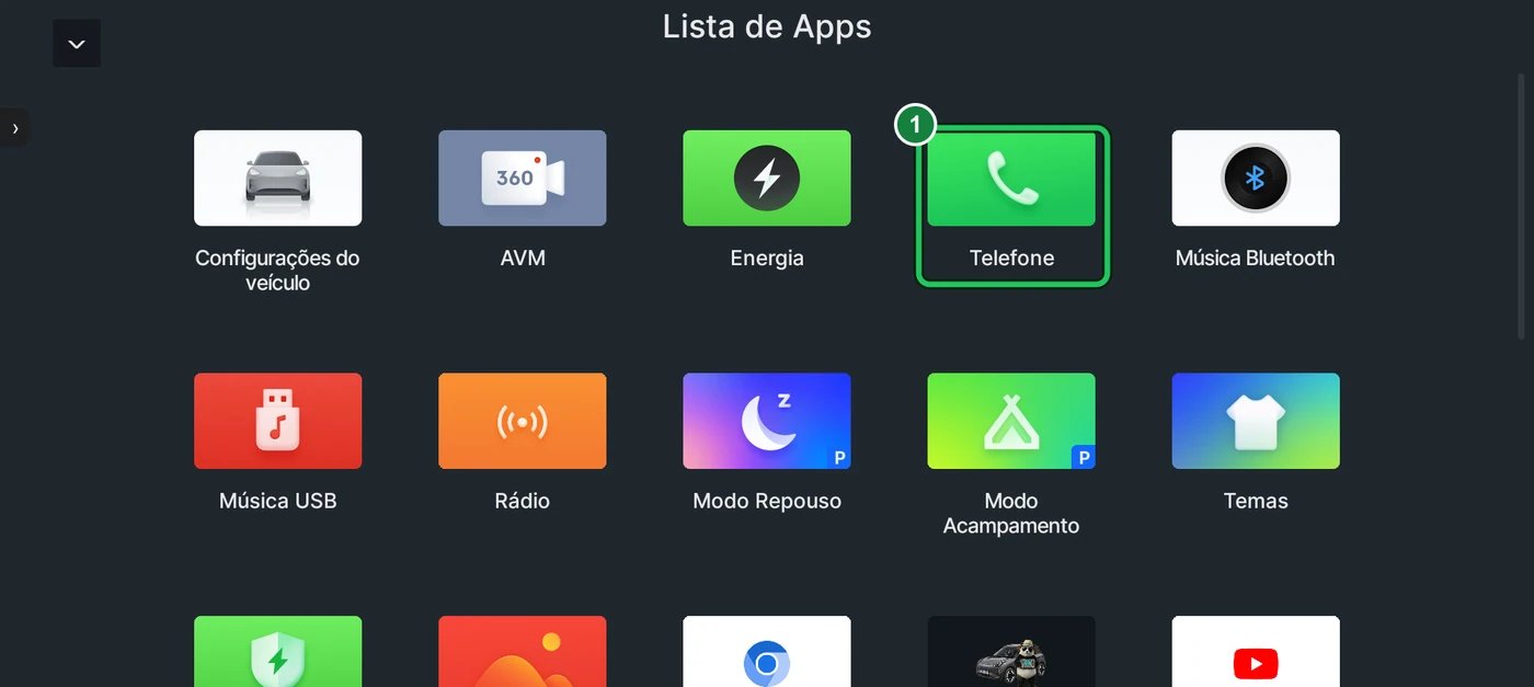 Lista de Apps da central, com o app Telefone marcado em verde.